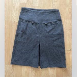 ATHLETA dark gray skirt size XS front zippers pleat Knee Length Athletic G19